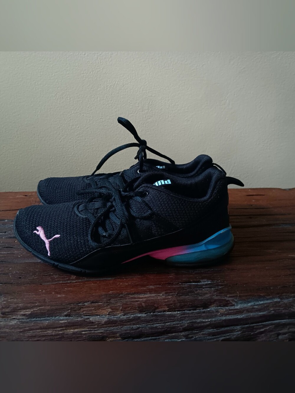 Puma Black Pink Turquoise Running Shoes Women’s Size 6 Sneaker 377999-01